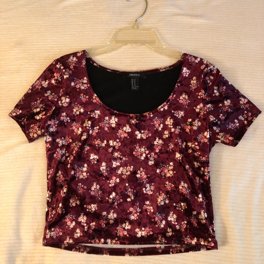 Cropped velvet shirt